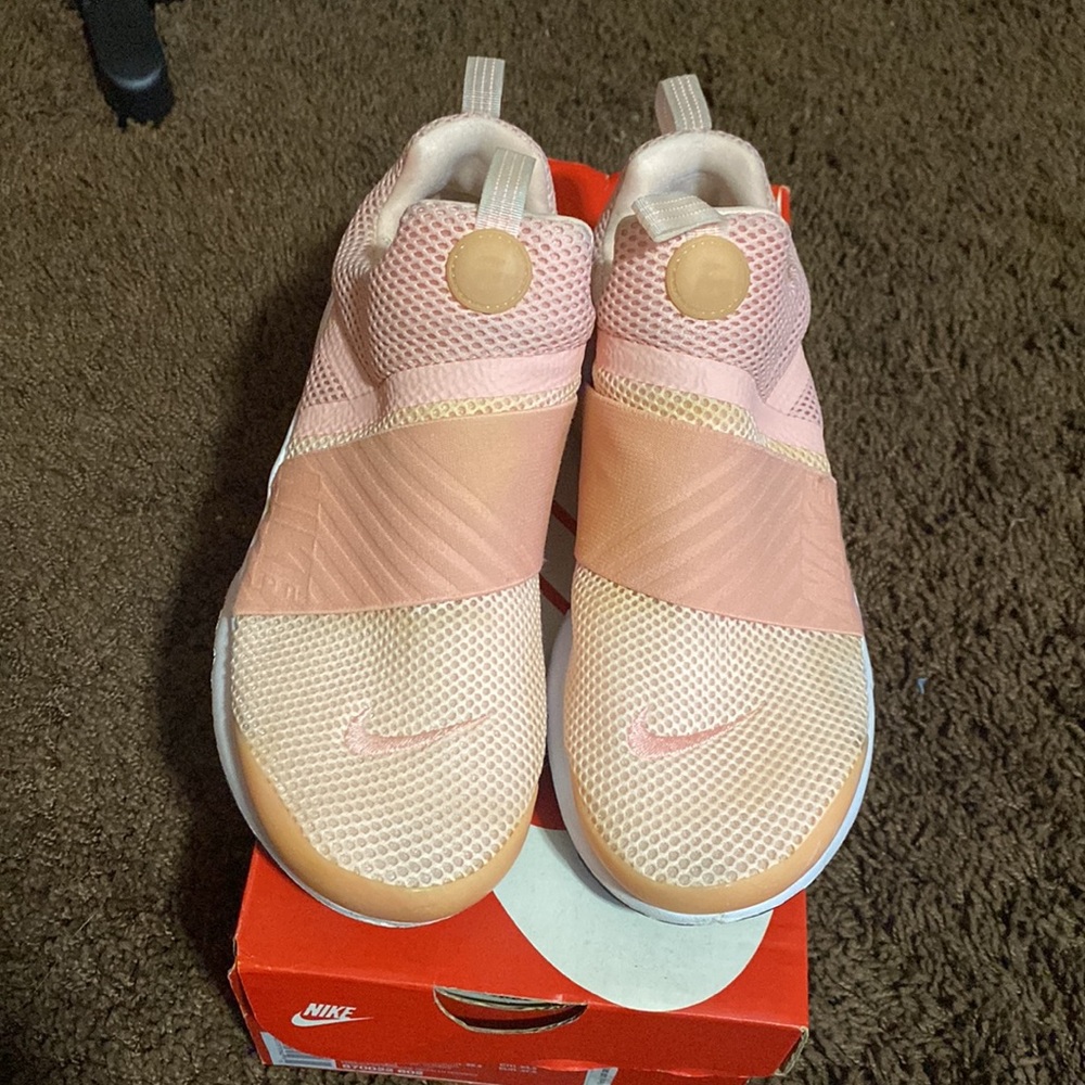 🔥 NIKE Presto Extreme (GS) - Youth 5; Women’s 6.5